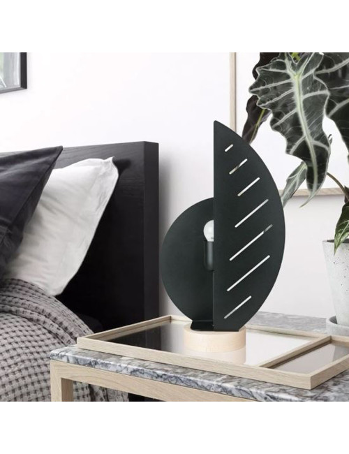 LUZ EVA Feather Lamp - 2 colors