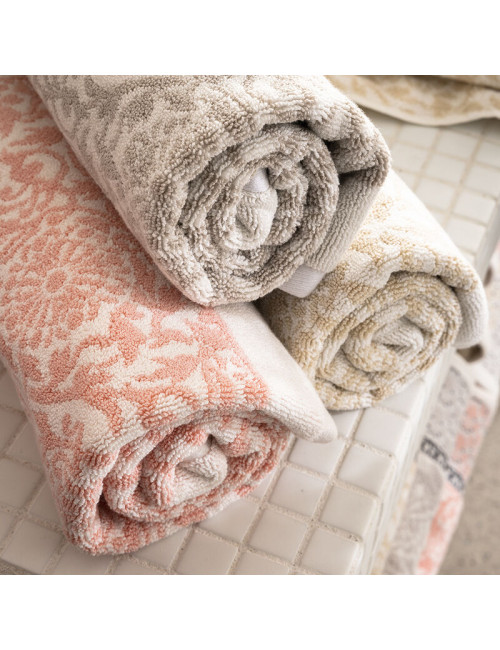 Le Jacquard Français Charme bath towel - 3 colors
