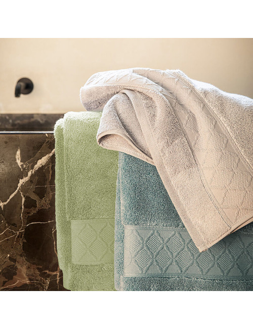 Le Jacquard Français Caresse bath towel - 7 colors