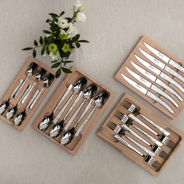 Roger Orfèvre Box of 6 forks "Décors maison"