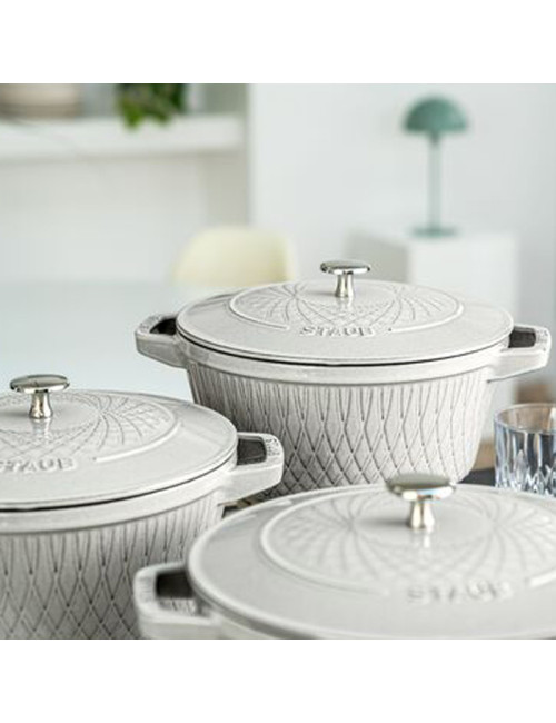 Staub patterned cocotte casserole dish - 2 colors 2 sizes
