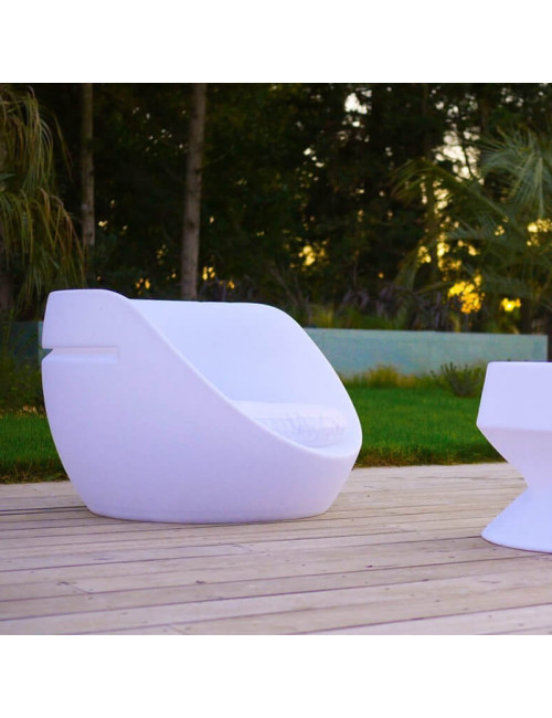 Link Boon's 3 in 1 illuminated armchair - remote control provided