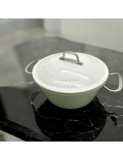 LA COCOTTE FRANCAISE Cast Iron Cocotte 26cm Snow White from the Pyrenees