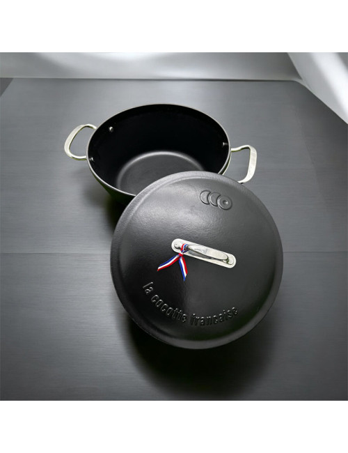 LA COCOTTE FRANCAISE Cast Iron Cocotte 26cm Intense Black Parisian Café
