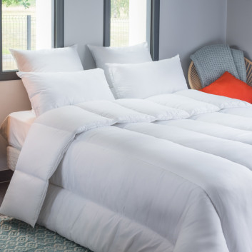 LESTRA Essential Natural Lightweight Down Duvet 180g/m² - 5 Sizes